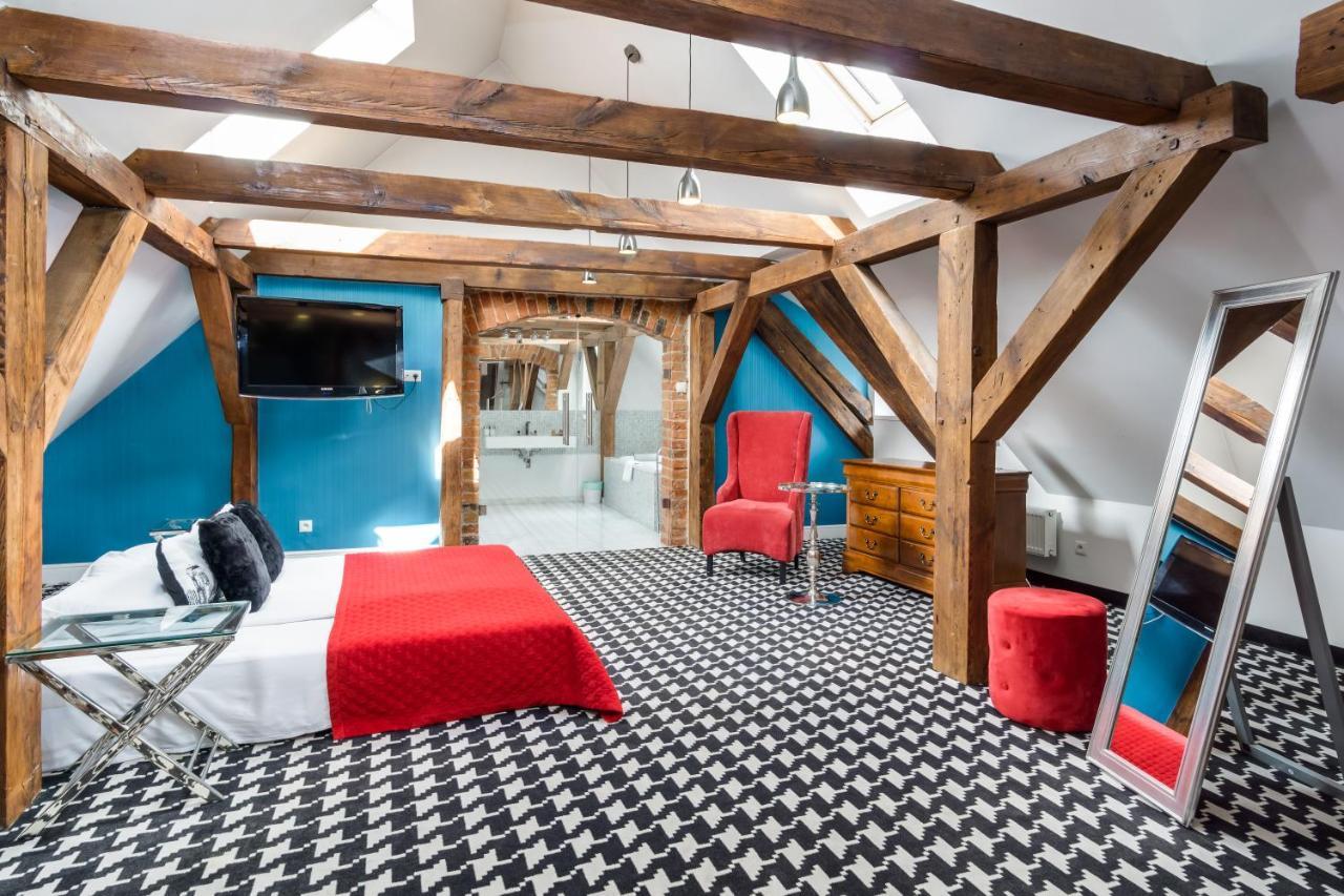 Hotel Kolegiacki Познан Екстериор снимка