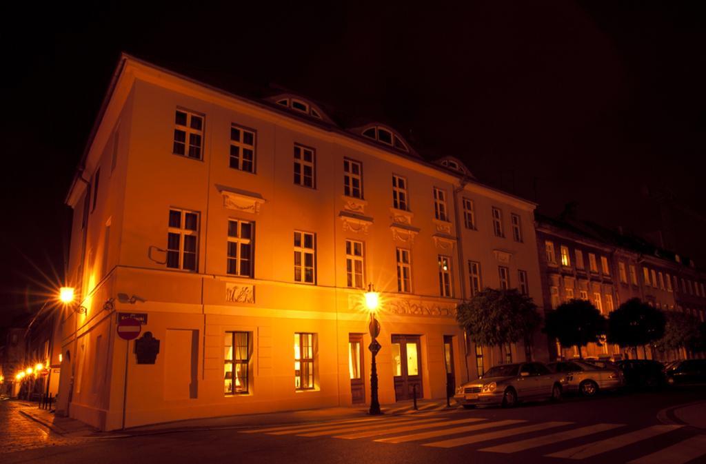 Hotel Kolegiacki Познан Екстериор снимка