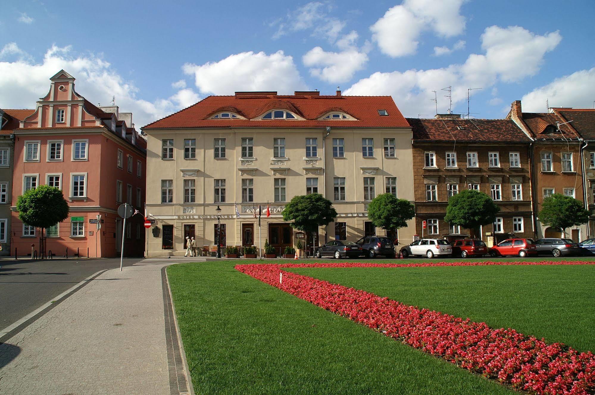 Hotel Kolegiacki Познан Екстериор снимка