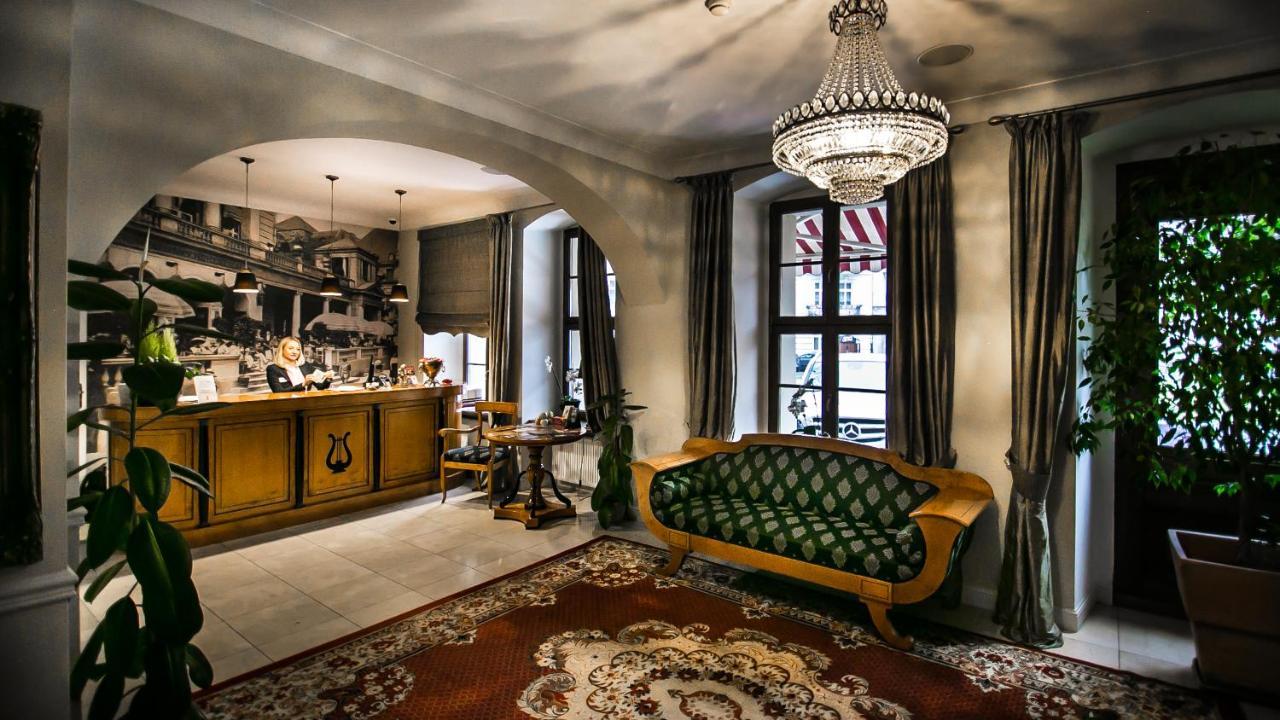 Hotel Kolegiacki Познан Екстериор снимка